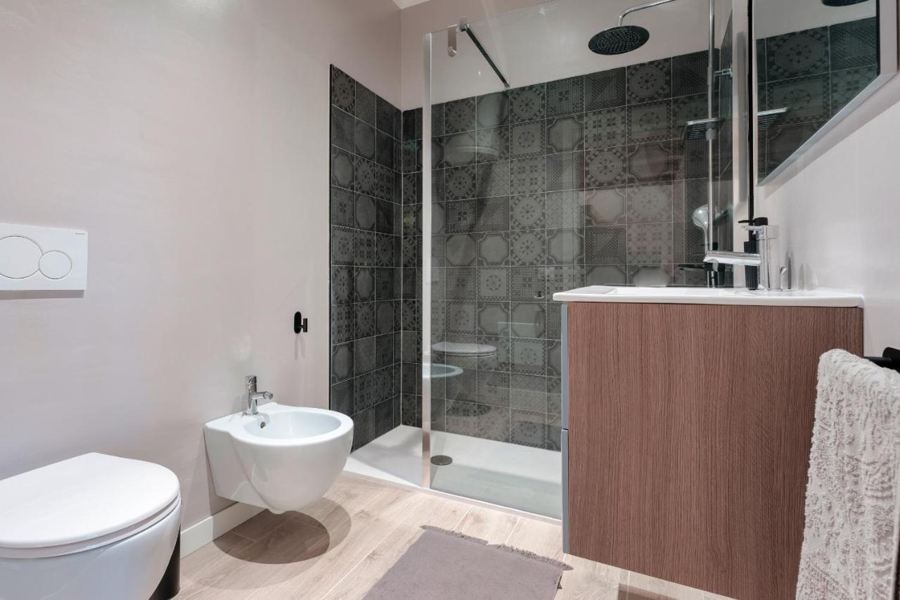 Casa Lugana 19 - Monolocale Con Piscina Direttamente A Lago Sirmione Exterior foto